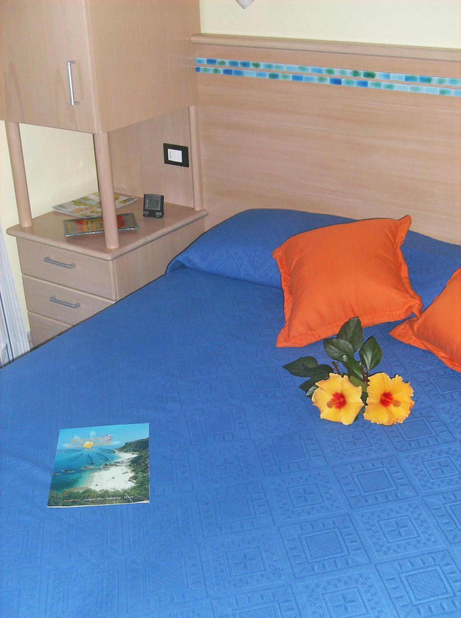 Hotel Residence Riviera Calabra Zambrone Room photo