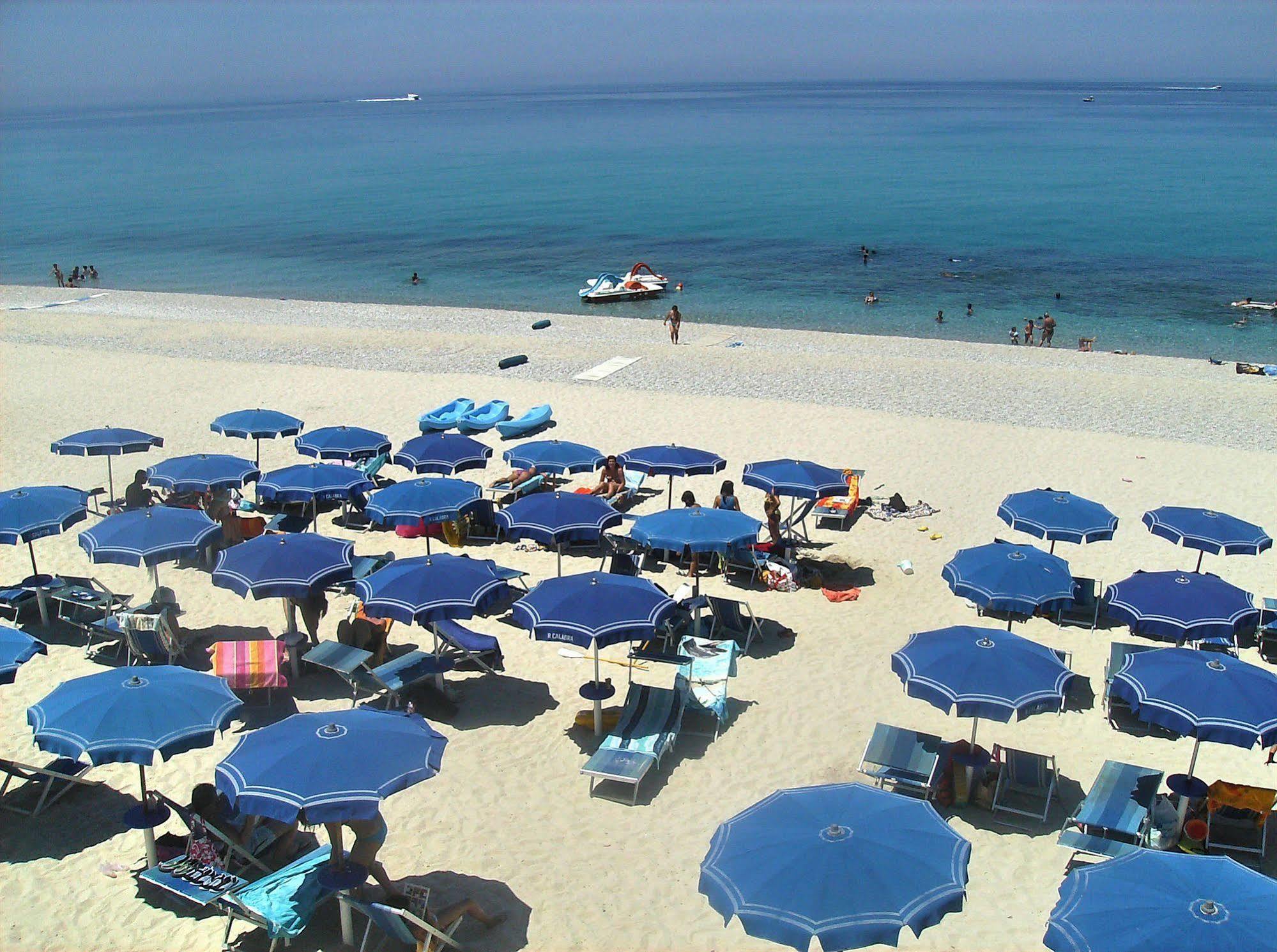 Hotel Residence Riviera Calabra Zambrone Exterior photo